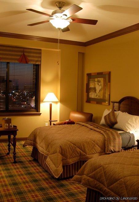 The Westin Downtown Houston